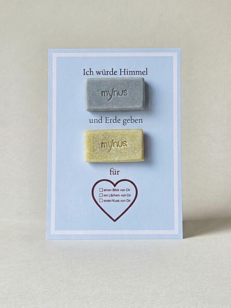 Mini samples with romantic postcard